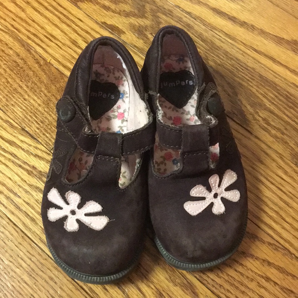 Jumpers Brown & pink shoes w/Velcro close size 8